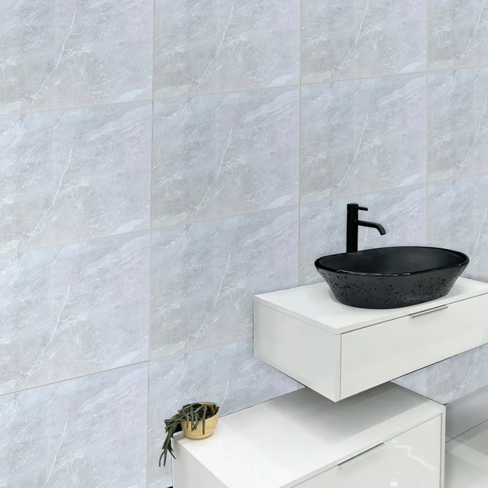 Light Grey Glossy Polished Porcelain Floor Tile